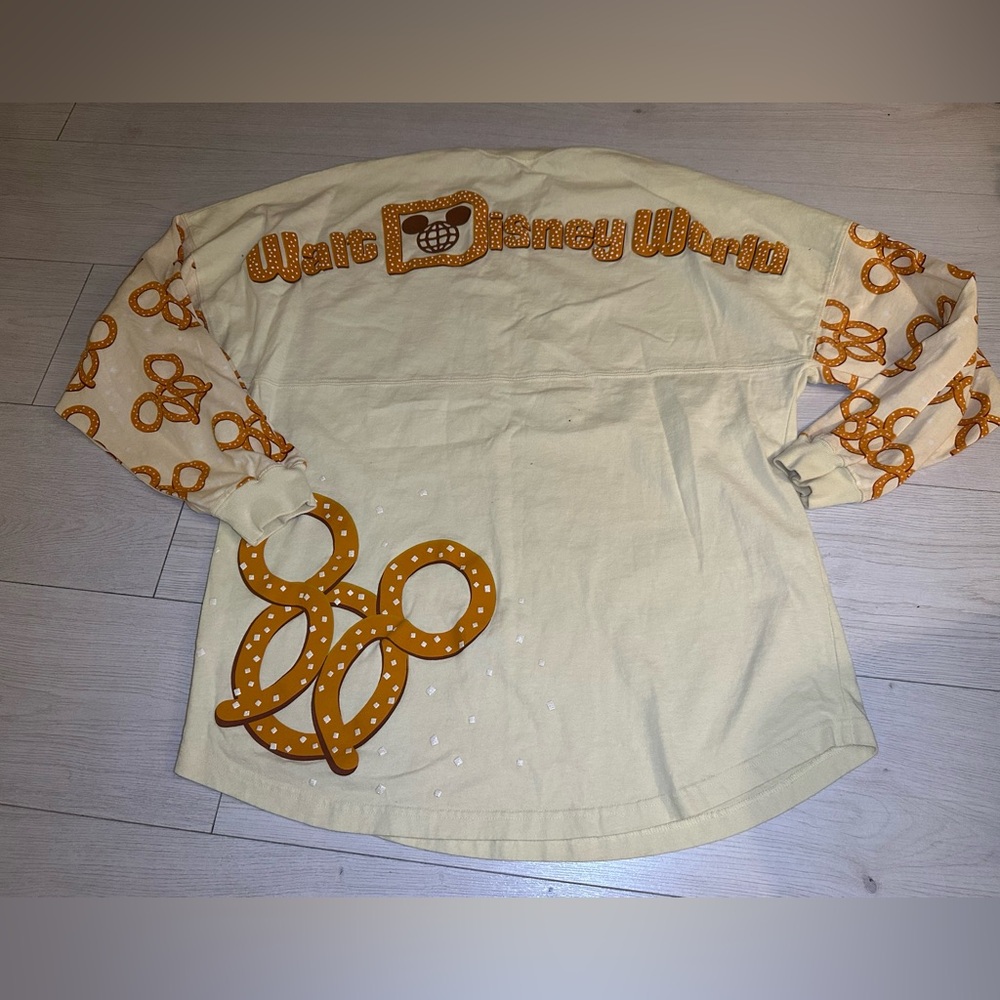 Disney Spirit Jersey Sented Mickey Pretzel